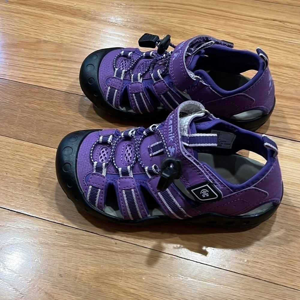 KAMIK girls purple crab sandals size 12.